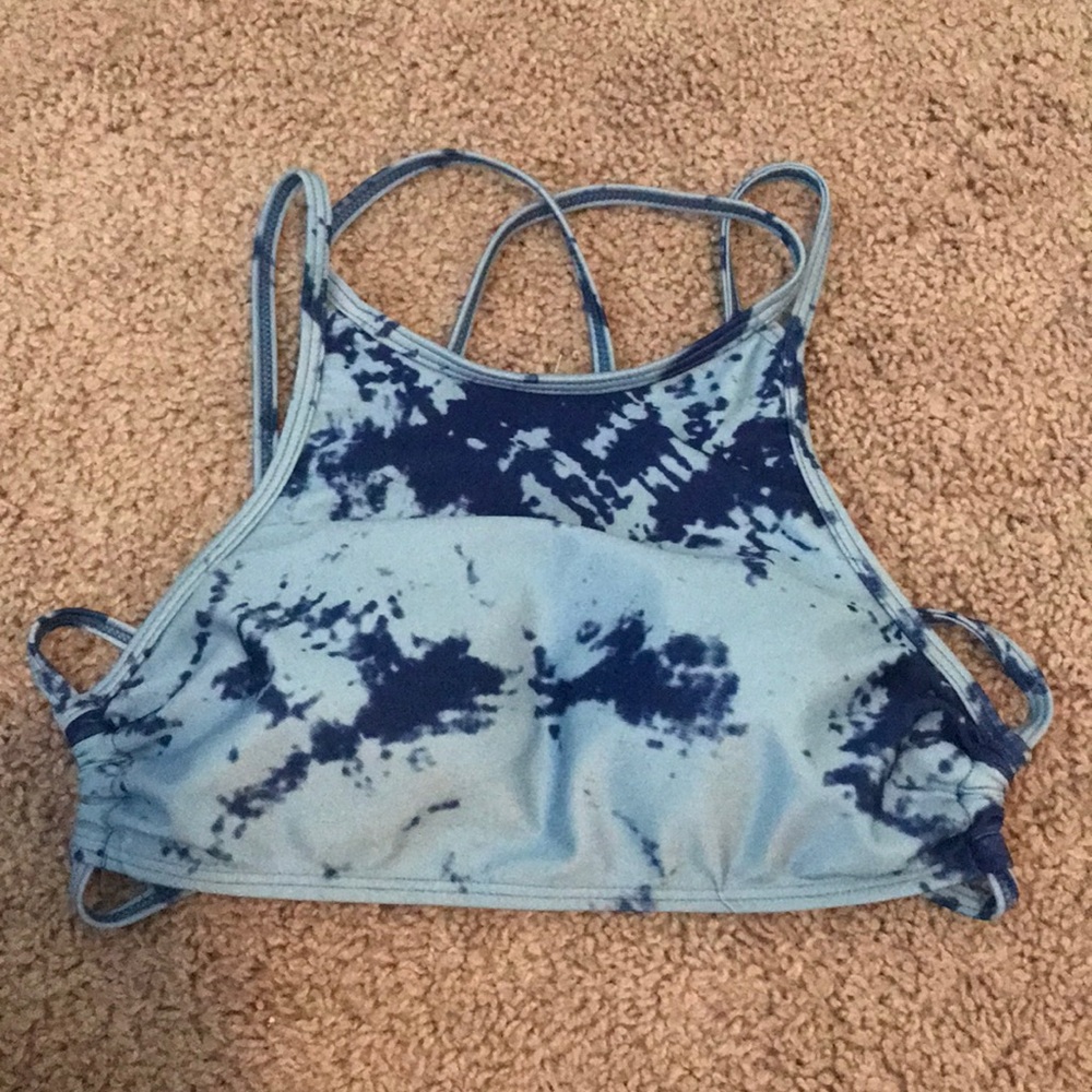 Swimsuit top 🌊